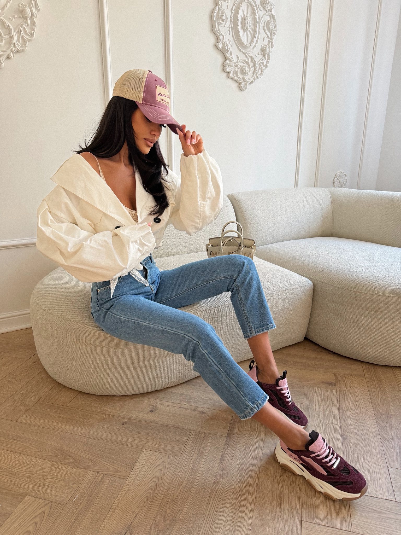 Jeansy Classic Blue z Koronkowym Paskiem