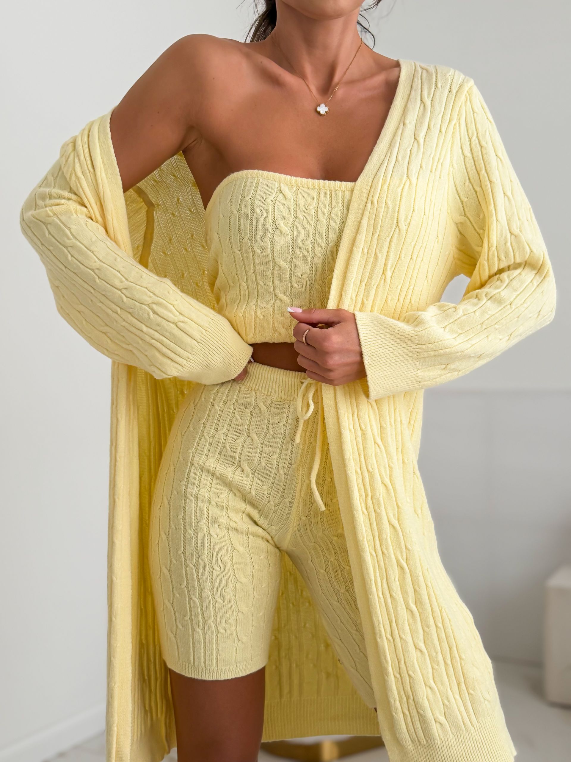 „KNIT TRIO – BUTTER YELLOW”