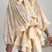 Sukienka „Blush Mirage” – żółto-beżowa