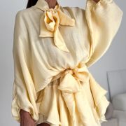 Sukienka „Blush Mirage” – bananowa