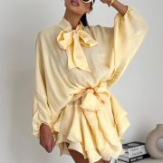 Sukienka „Blush Mirage” – bananowa