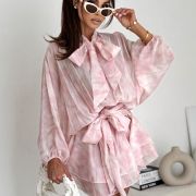 Sukienka „Blush Mirage” – różowo-beżowa