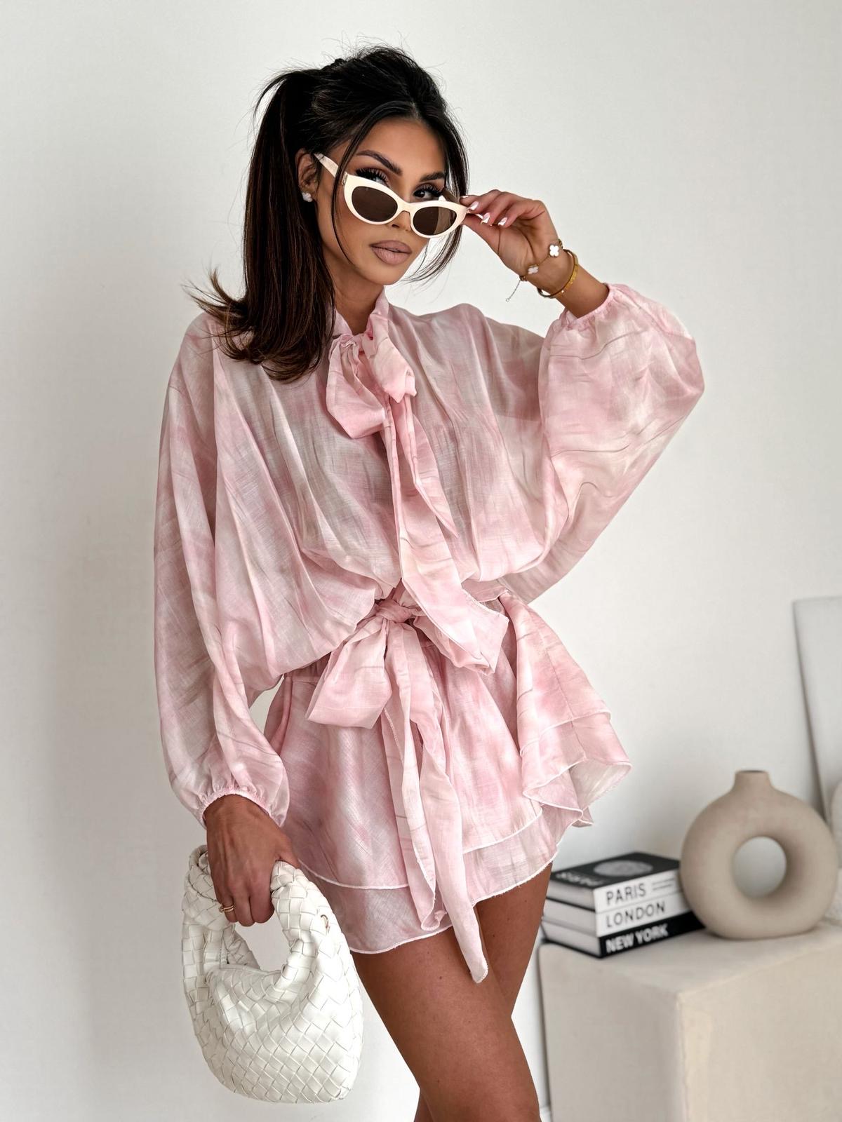 Sukienka „Blush Mirage” – różowo-beżowa