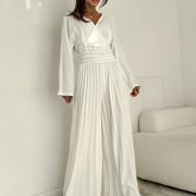 Kombinezon Pleated Elegance – ecru LUMÉ