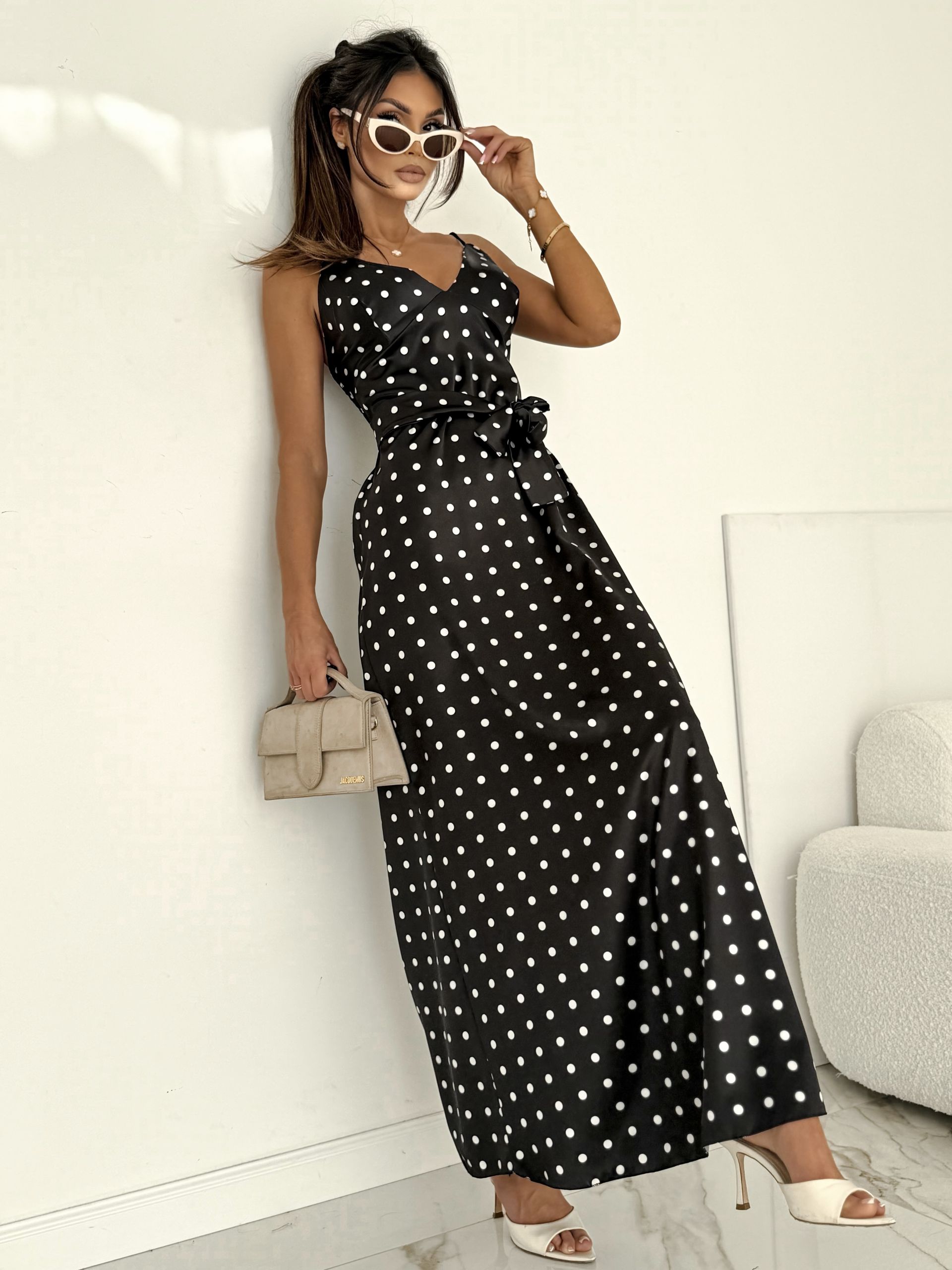 Sukienka Satin Dots – czarna w groszki