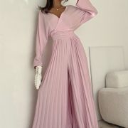 Kombinezon Pleated Elegance – pudrowy róż LUMÉ